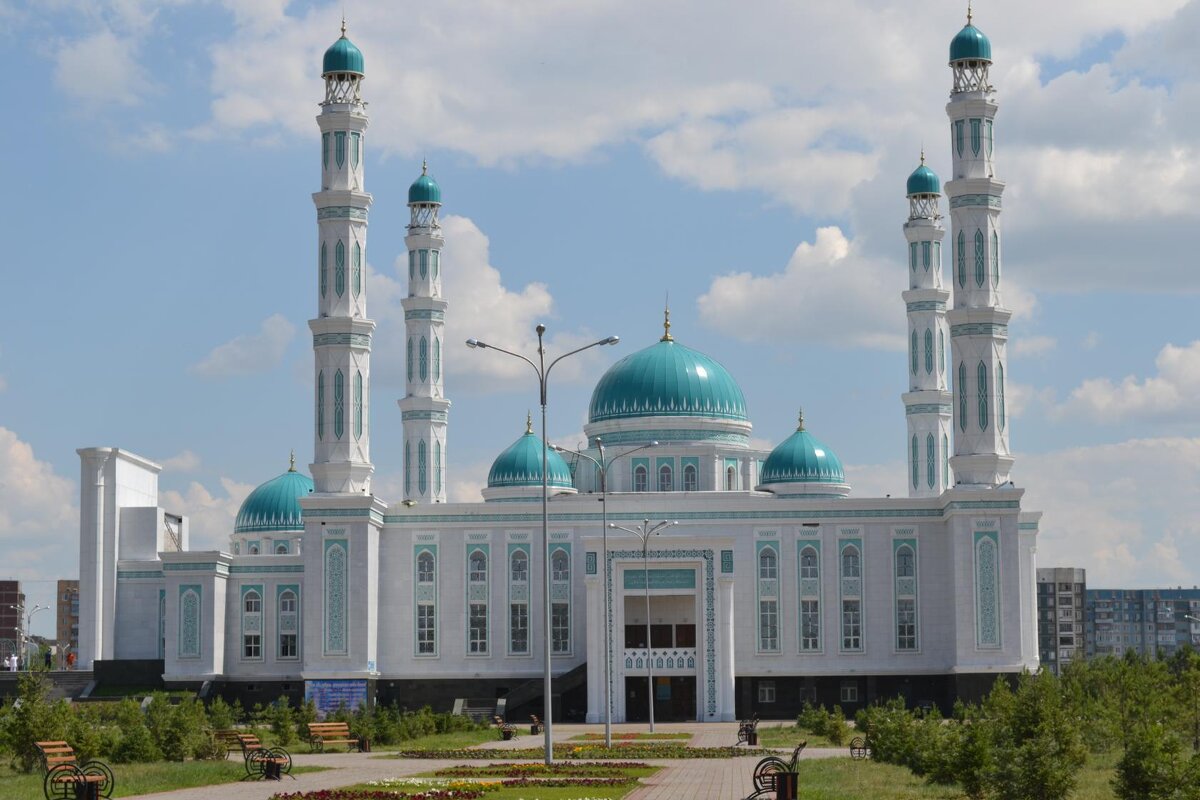 Главная мечеть Караганды. - Андрей Хлопонин