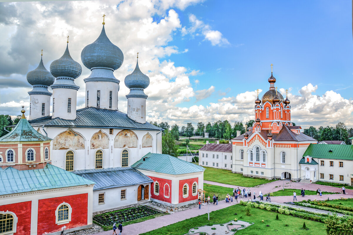 Тихвинский мужской монастырь - Виктор Орехов