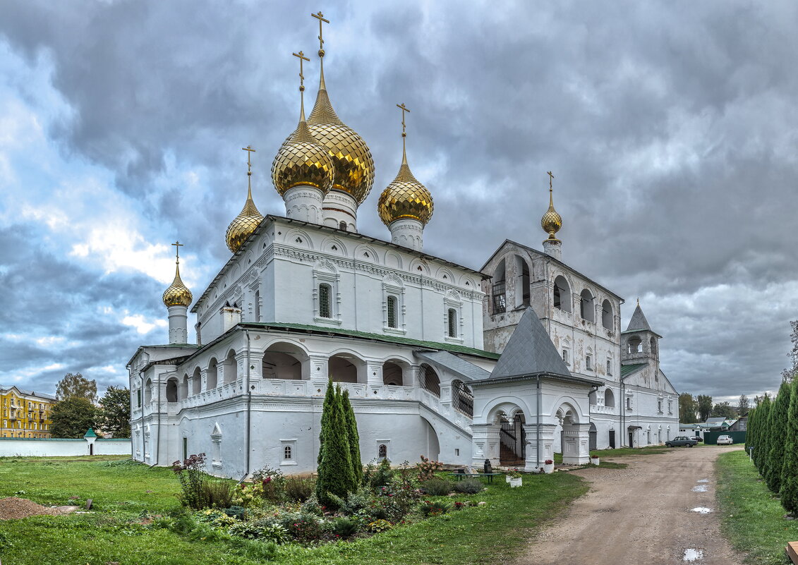 Осень -Волга. Углич. - юрий макаров