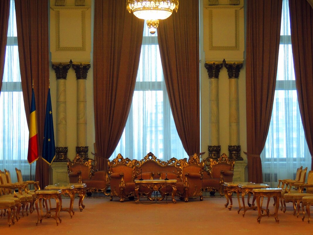 Зал для приема гостей.Дворец Парламента. Бухарест - Гала 