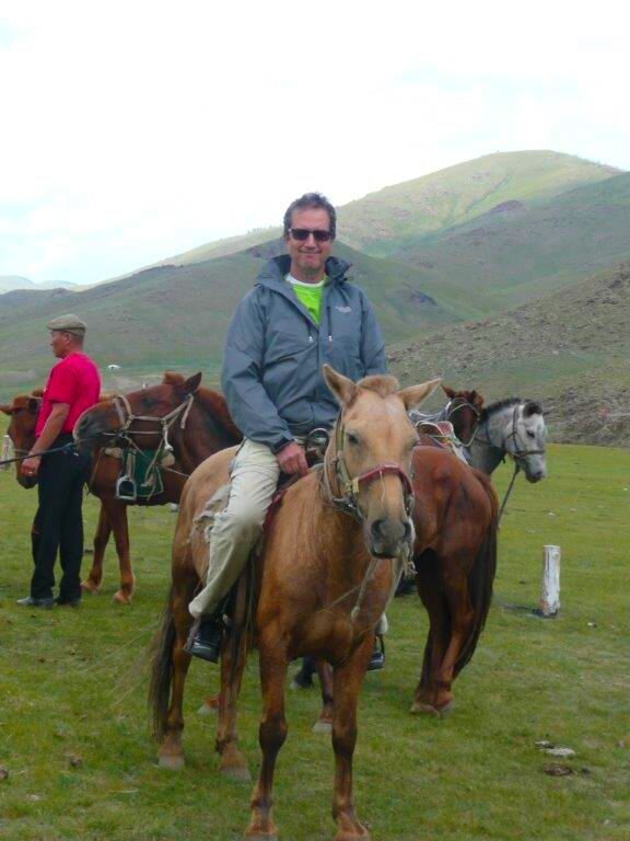 верхом на лошади по монгольской степи - Георгий А
