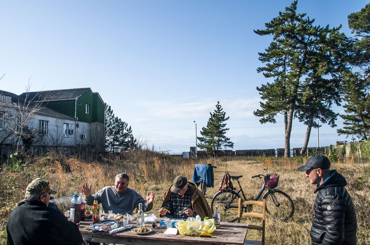 Picnic fishermen - BY theSEA