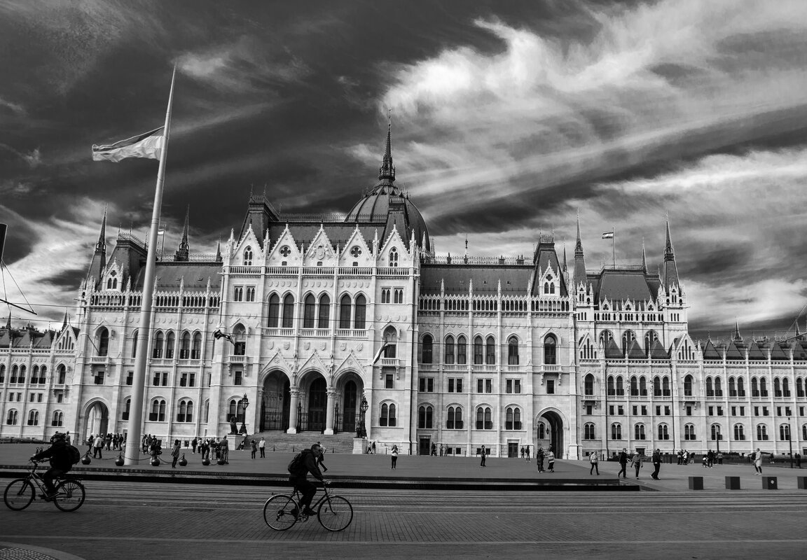 Венгерский парламент - Владимир Бухаленков
