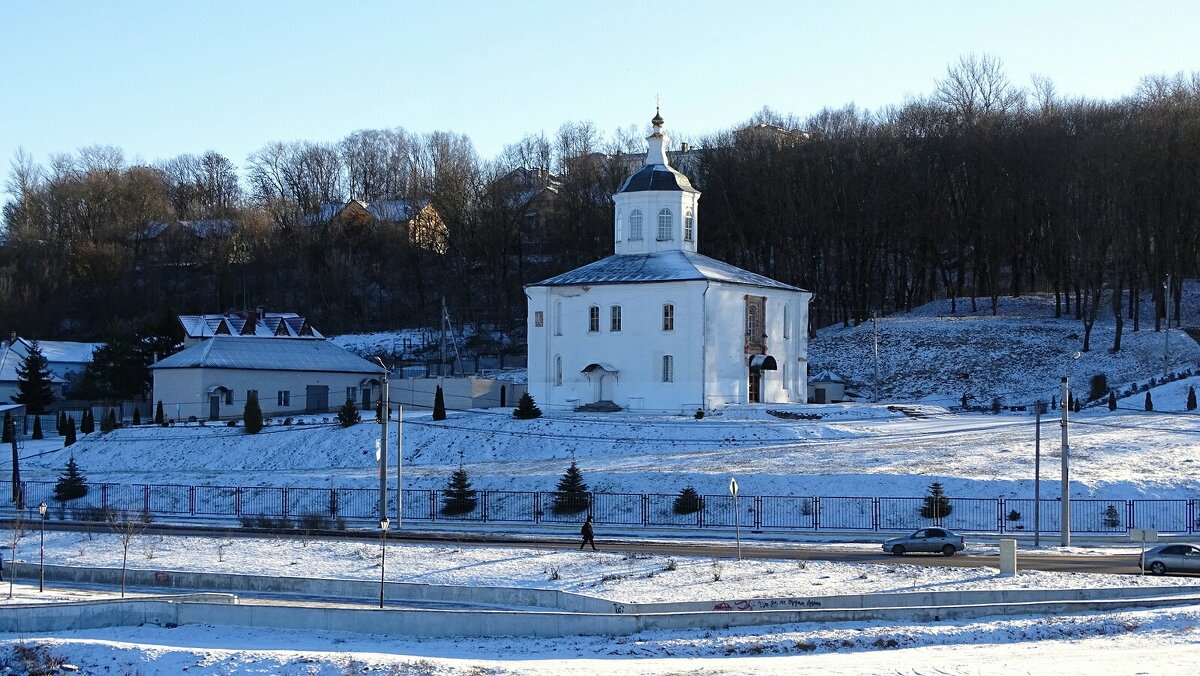 Один из старейших православных храмов Смоленска - Милешкин Владимир Алексеевич 