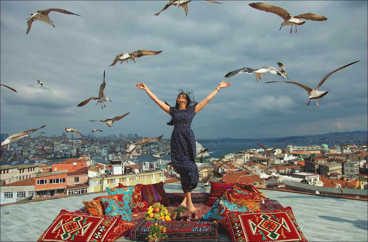 Стамбул, девушка, Босфор, чайки 2 :: Ирина Лепнёва – Социальная сеть ФотоКто