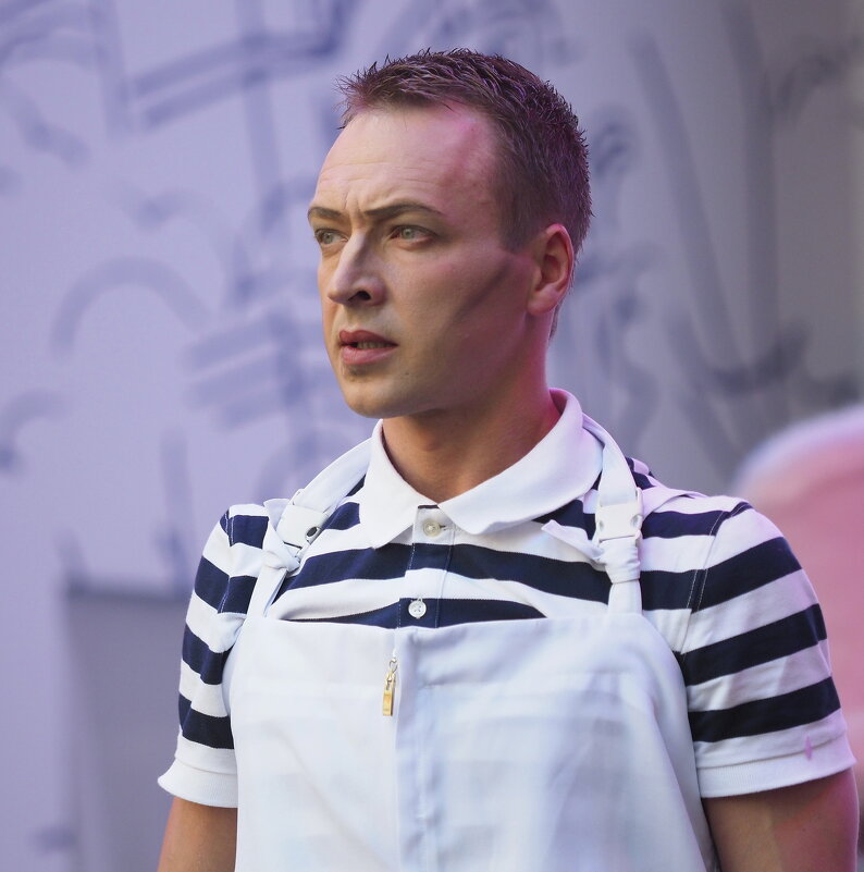 На сцене - Евгений Седов