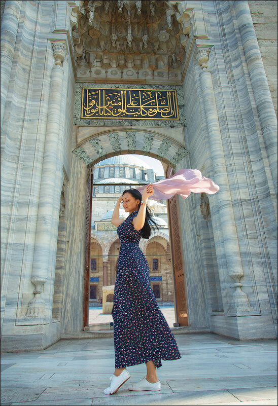 У мечети султана Сулеймана... - Ирина Лепнёва