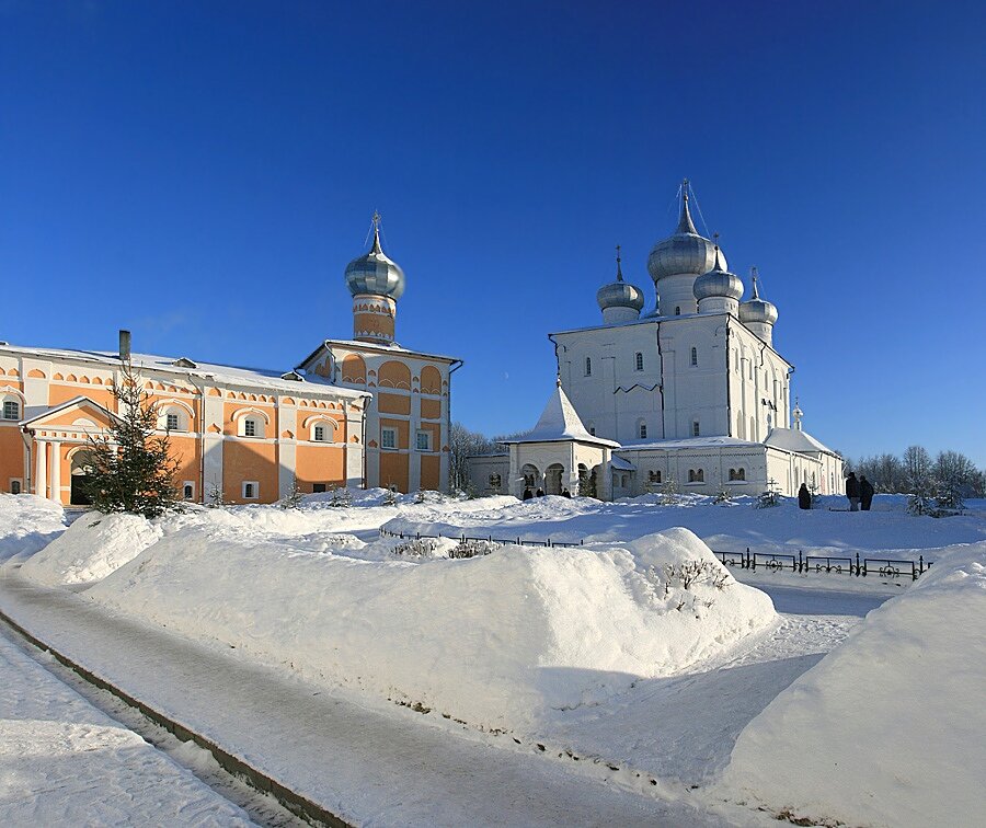 Варлаамо-Хутынский монастырь - Зуев Геннадий 