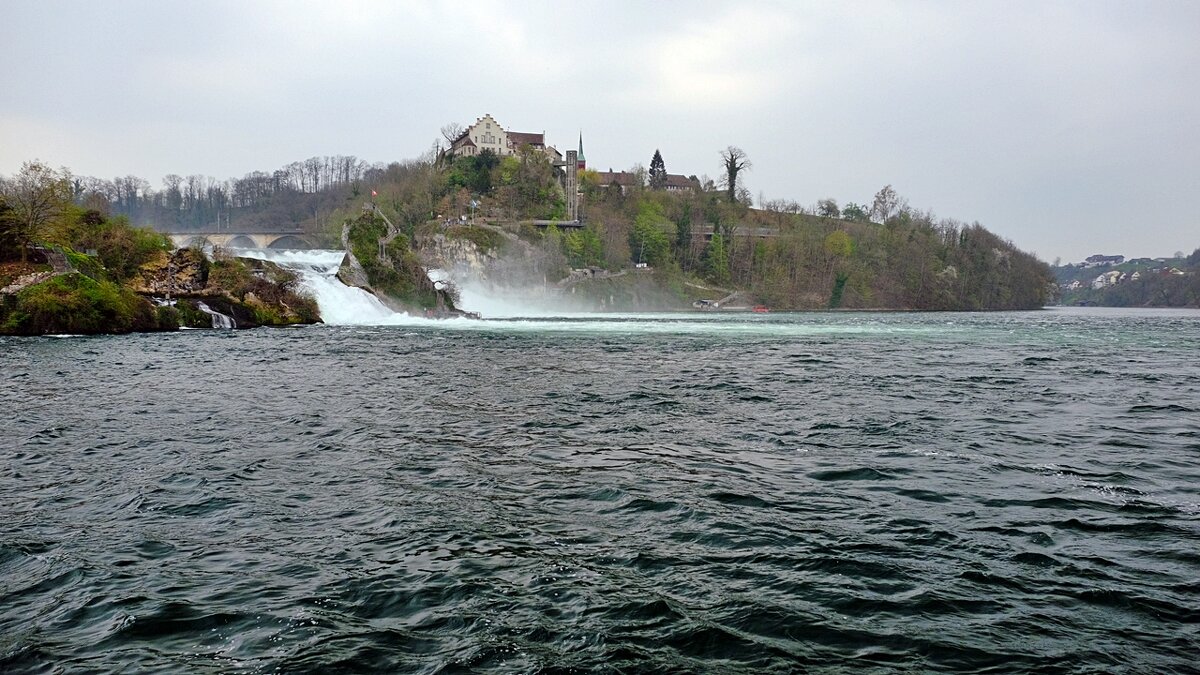 Neuhausen am Rheinfall Рейнский водопад и замок Schloss Laufen Швейцария - wea *