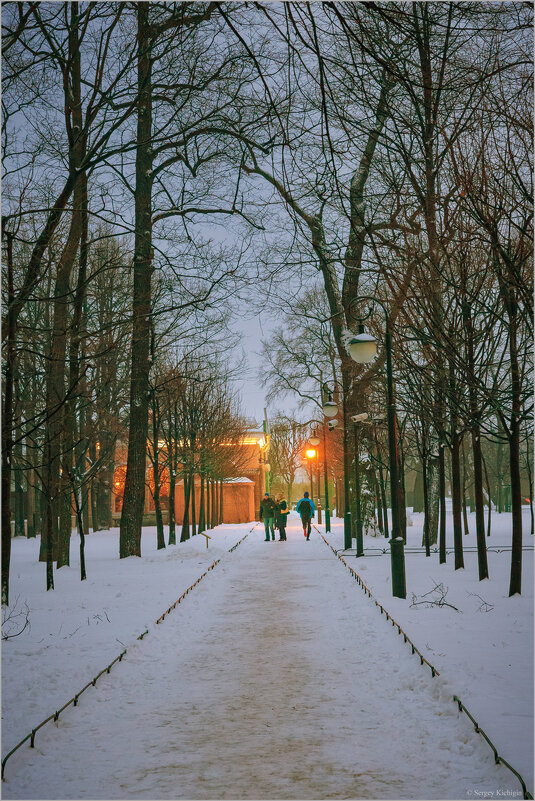 Вечер в зимнем парке... - Сергей Кичигин