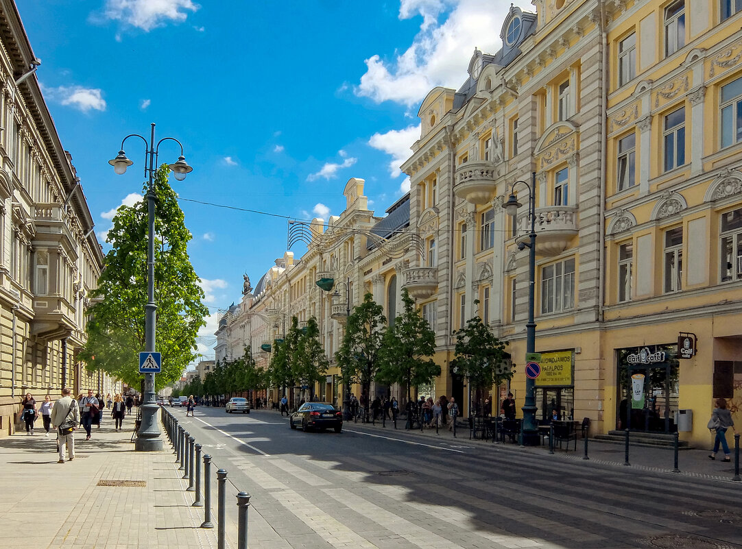 Проспект Гедимина. Вильнюс. Литва. - Олег Кузовлев