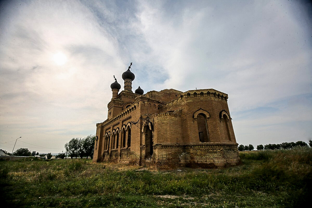 Руины храма православной. - Сергей Ермишкин