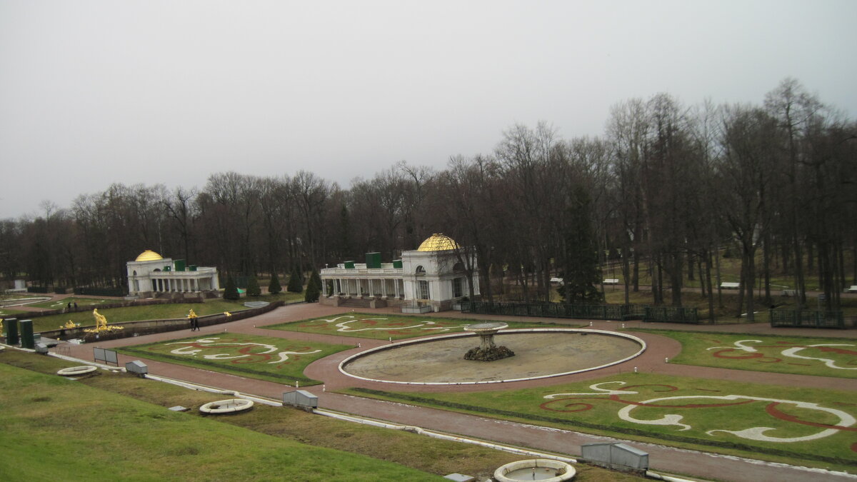 Панорама Нижнего парка от Большого Петергофского дворца - Маера Урусова