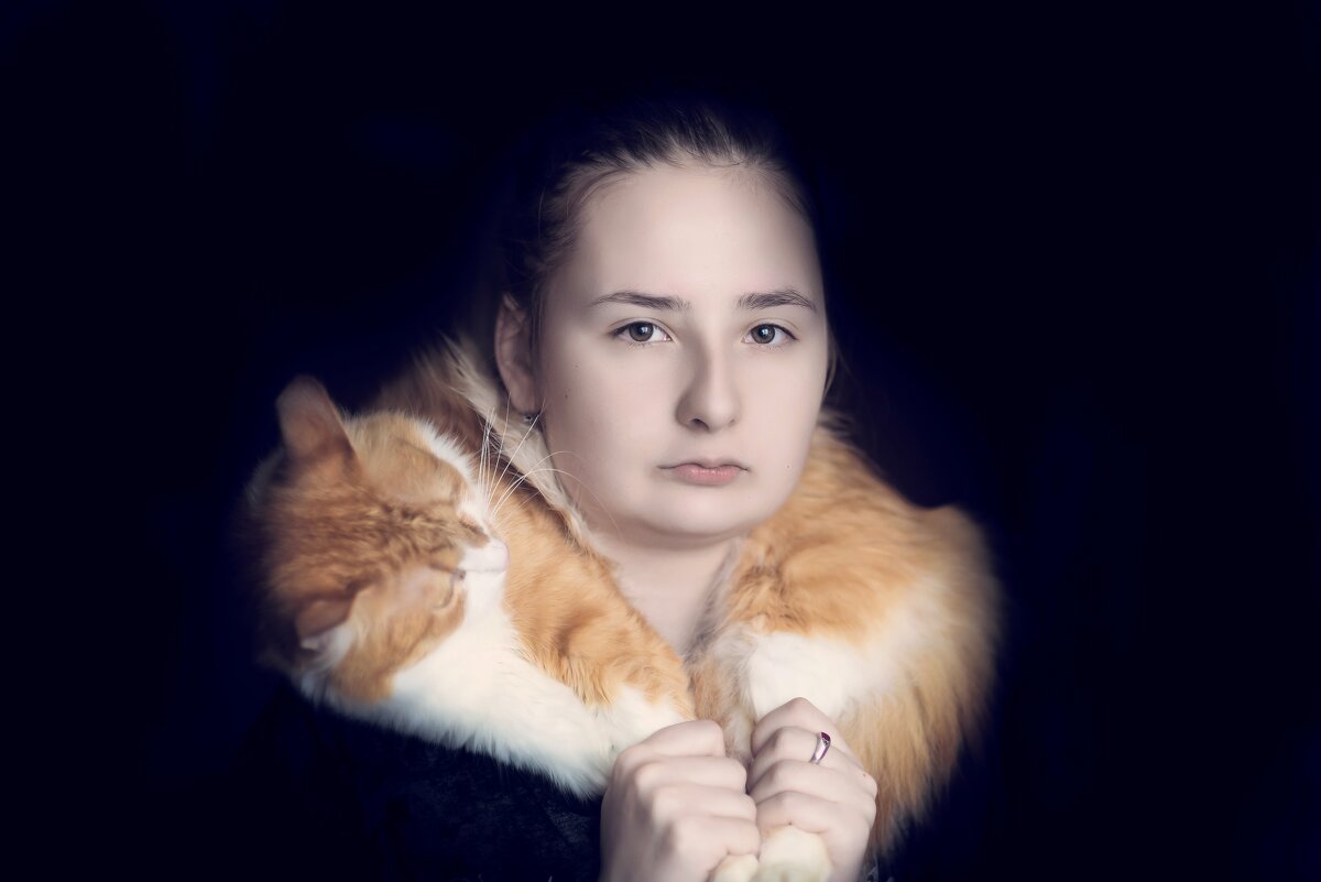девушка с котом - Alexandr 