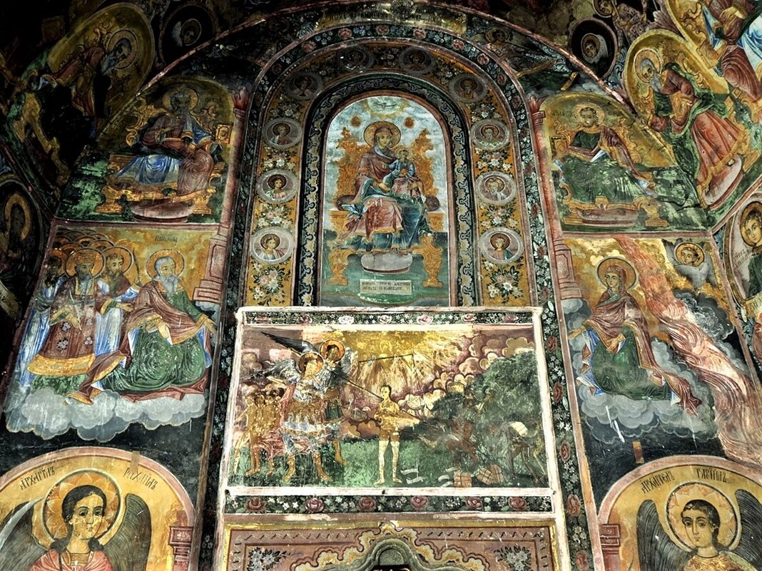 Болгария. Троянский монастырь "Успение Богородично" - wea *
