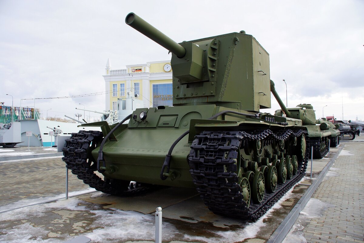 Тяжелый танк КВ-2 образца 1940 г. - Наталья Т