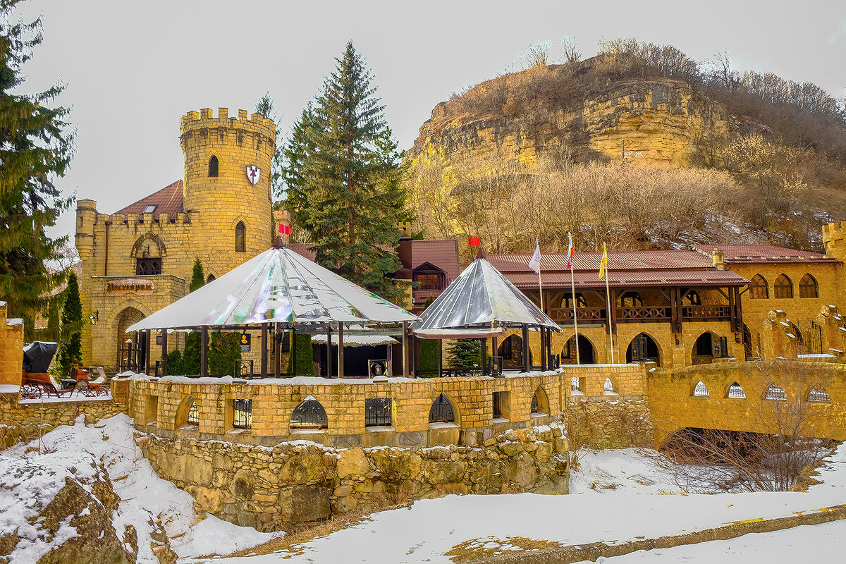 Замок в горах - Виктор 