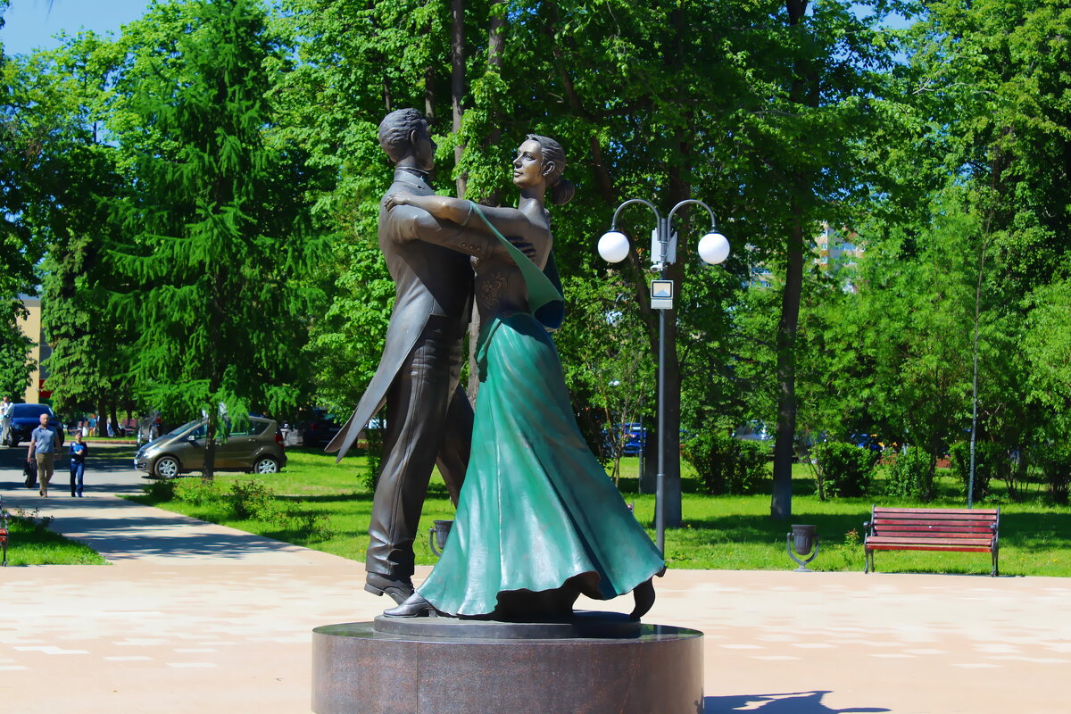 Скульптура " Танцевальная пара ". - Ирина 