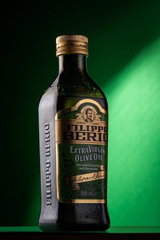 Бутылка с оливковым маслом. - Николай Галкин 