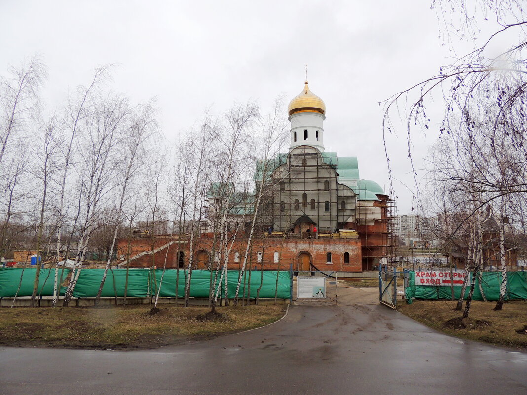 Церковь Чуда Михаила Архангела в Хонех на Братеевском холме - Александр Качалин