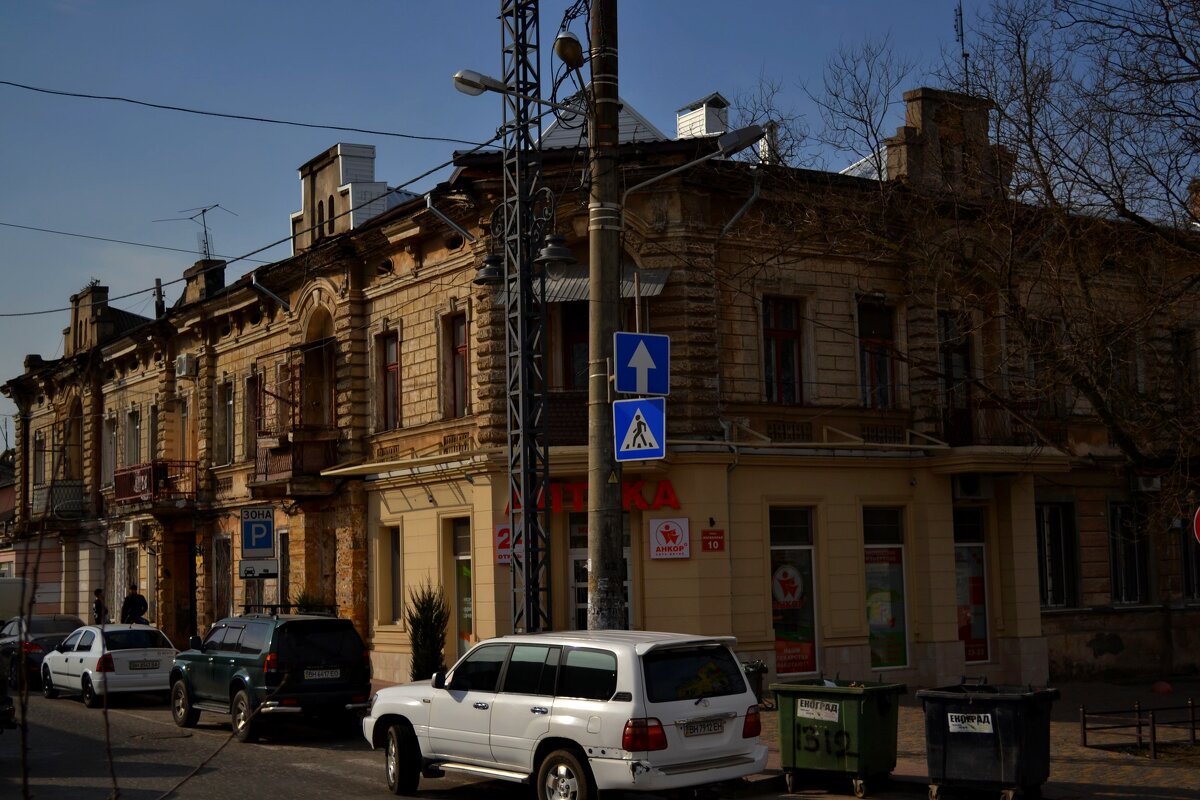 Угол старого дома в Одессе. - sokoban 