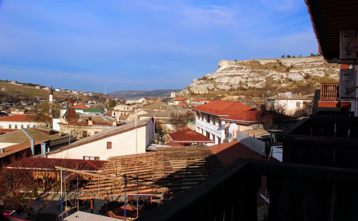 Вид на Бахчисарай с балкона гостиницы - Вячеслав Случившийся