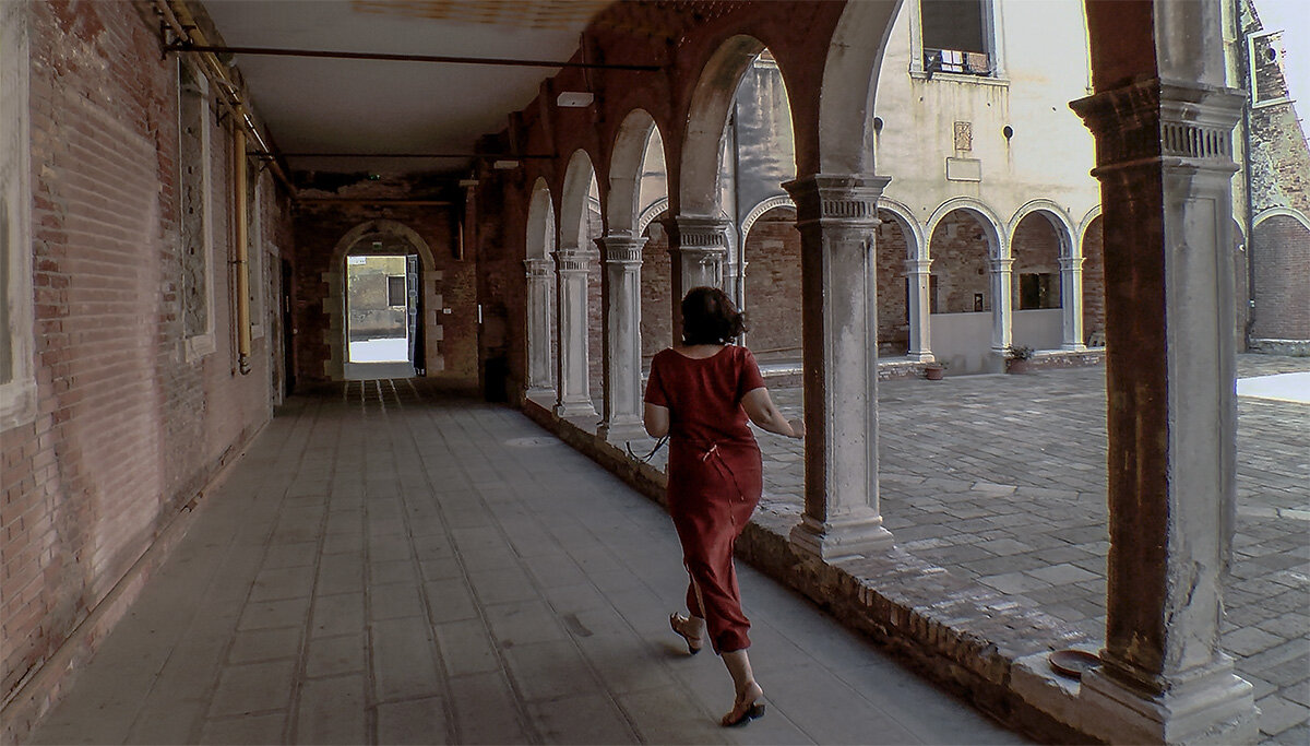 Venezia.Cortile interno chiesa dei Gesuiti. - Игорь Олегович Кравченко