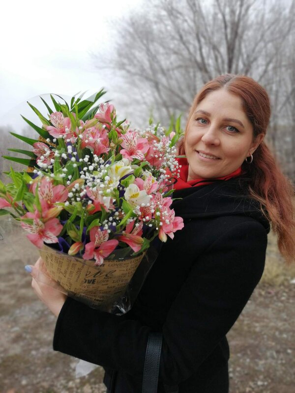 Дарите женщинам цветы... - Андрей Хлопонин