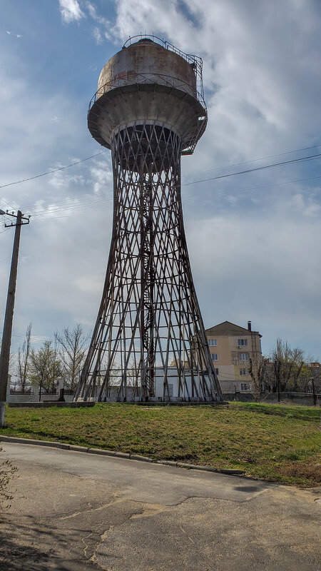 Старинная водонапорная башня в Николаеве - Владимир KVN