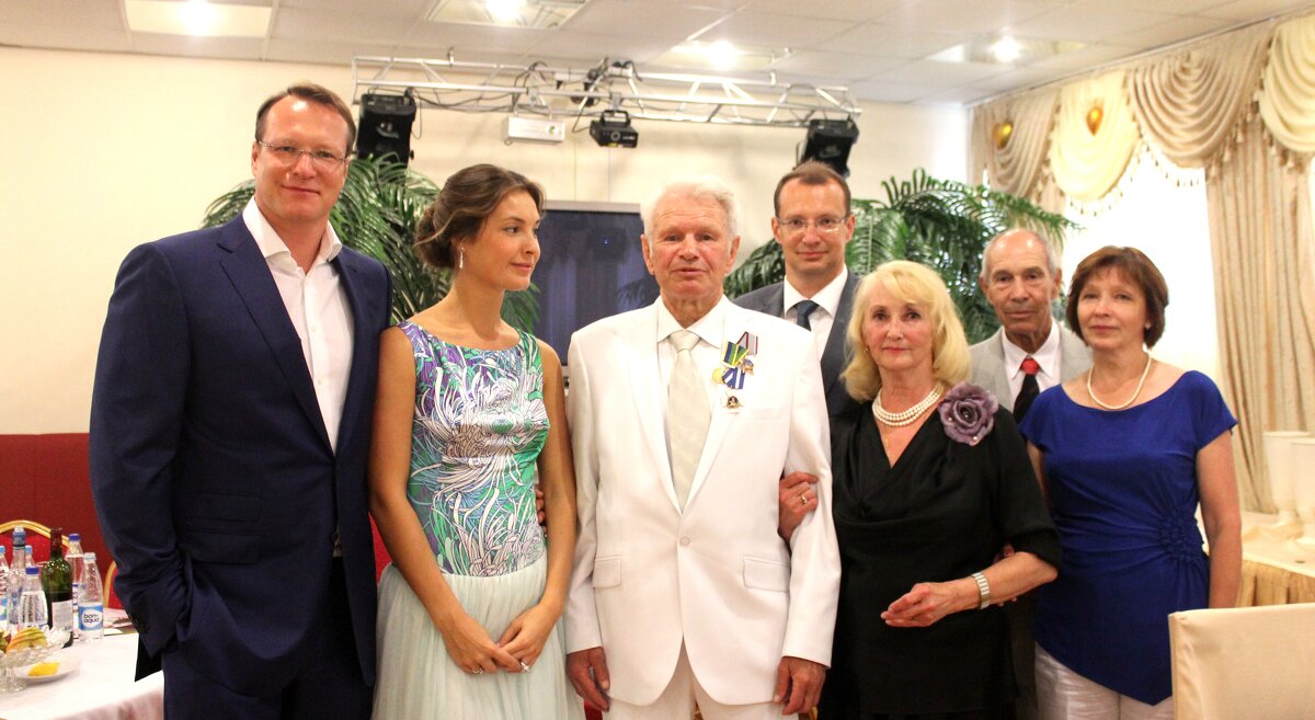 Борис Лагутин в кругу семьи - Валерий 
