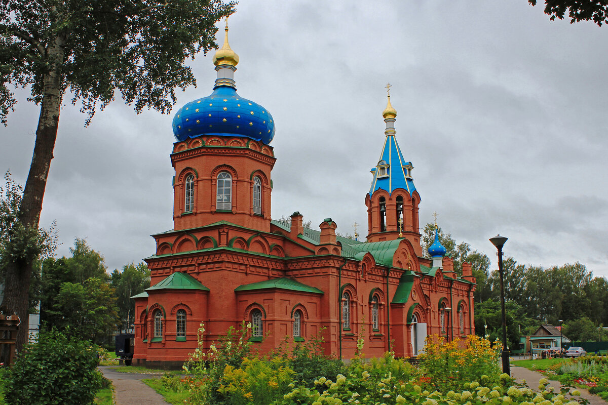 Псков. Храм Александра Невского - Евгений 