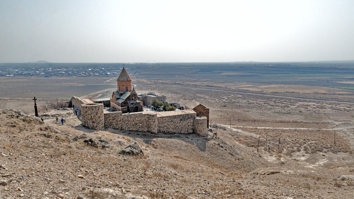 Древний армянский монастырь - Ирина Шарапова