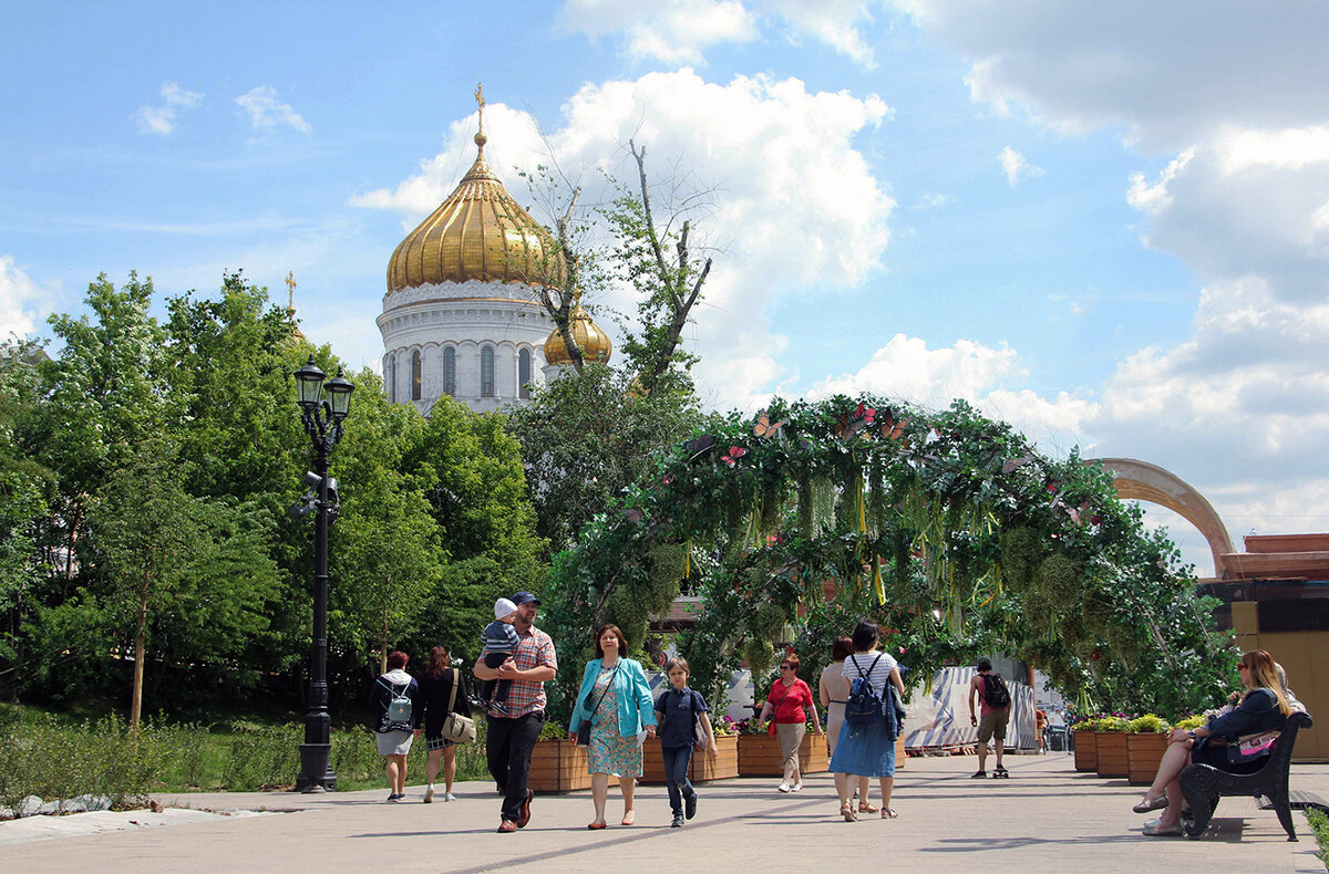 Прогулка - Мираслава Крылова