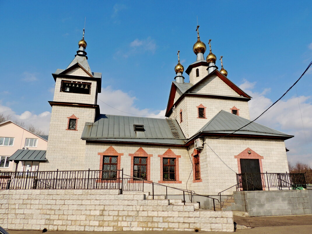 Церковь Тихона, патриарха Всероссийского, в Люблино, в Москве. - Александр Качалин