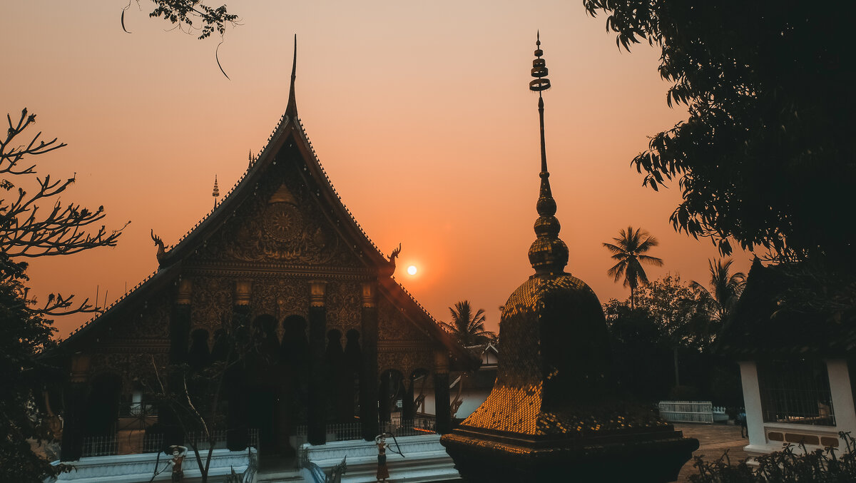 Sunset in Laos - Alena Kramarenko