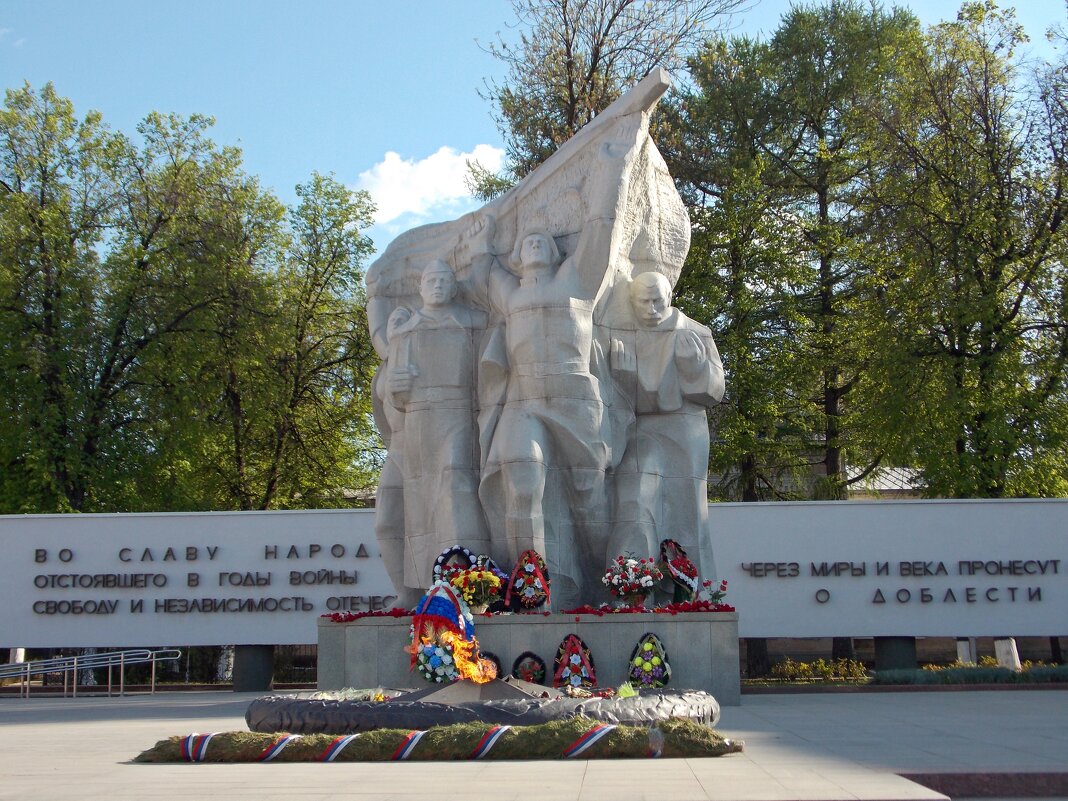 Памятник в честь победы над фашисткой Германией - Galina Solovova