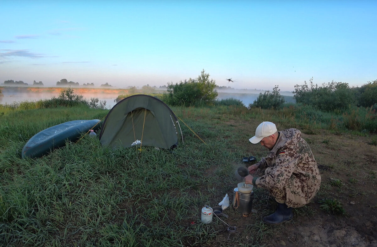 Завтрак на берегу реки Клязьма - Денис Бочкарёв