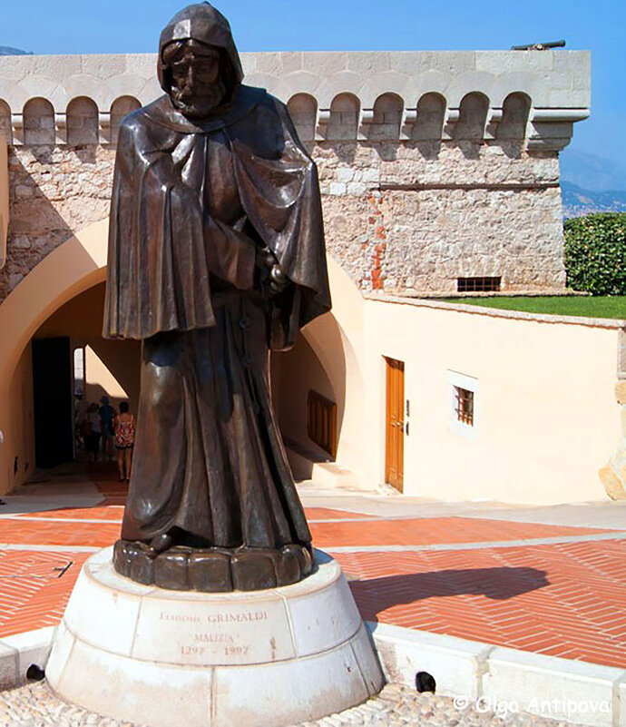 Памятник Франсуа (Франческо Гримальди) -основателю династии - Гала 