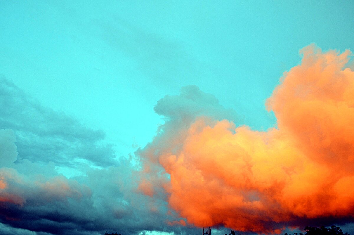 Необыная вечернее облако... - Владимир Павлов