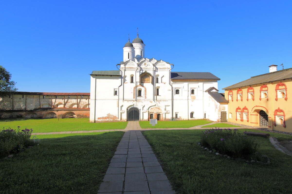 Преображенская церковь в Кирилло-Белозерском монастыре. - веселов михаил 