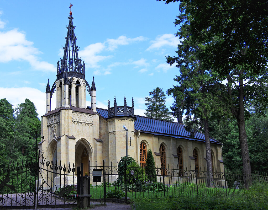 Церковь Святого Петра и Павла - Валерий Новиков