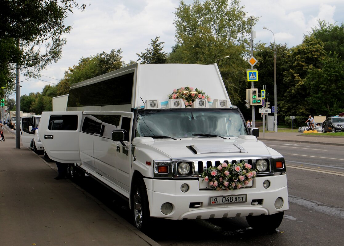 Автомобиль для всей свадьбы - Валерий 