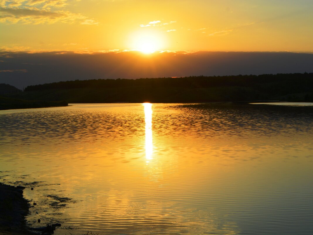 Шахты. Восход солнца над Грушевским водохранилищем. - Пётр Чернега
