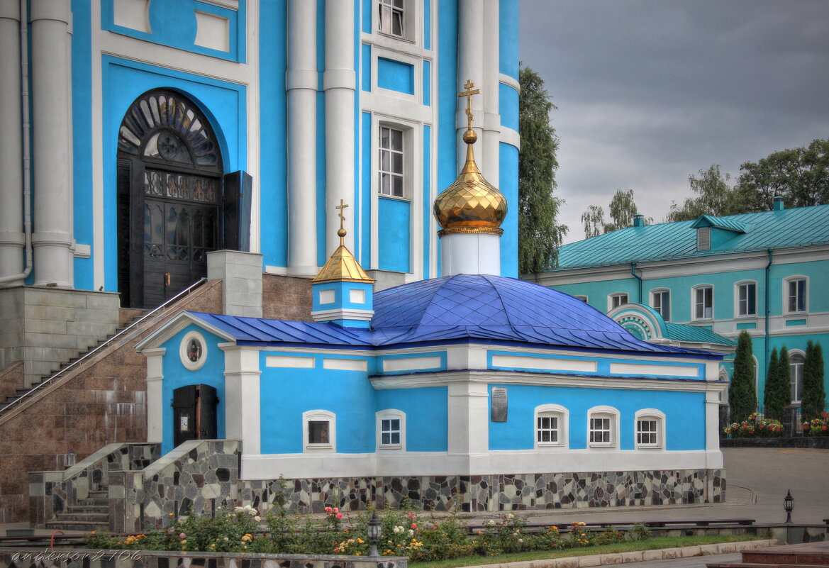 Храм в честь Тихона Задонского на месте его погребения - Andrey Lomakin
