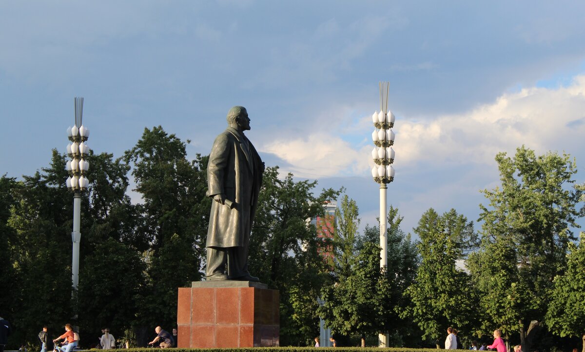Ленин на ВДНХ - Валерий 