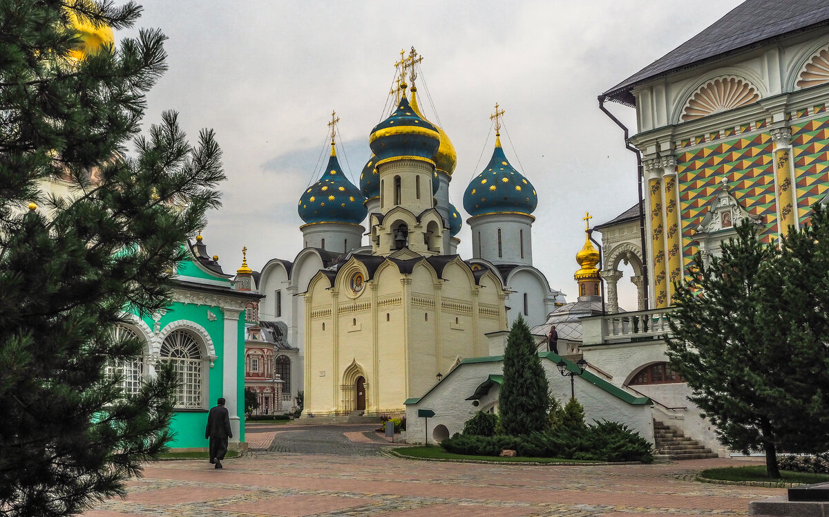 В Троице Сергиевой Лавре - юрий поляков