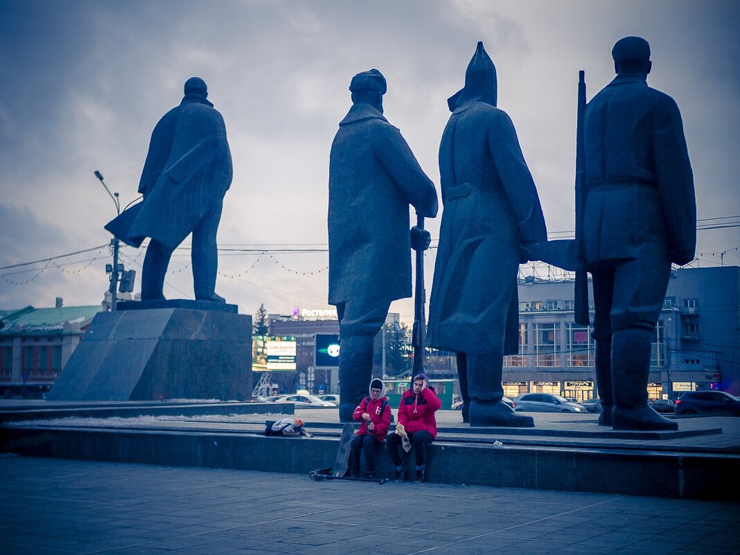 На площади Ленина - Елена Берсенёва