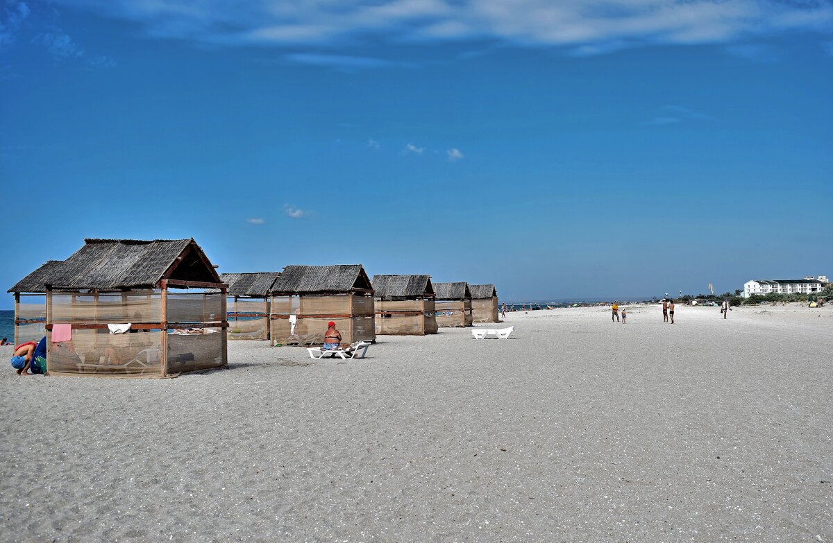 Лето - это море, солнце, пляж, песок - Татьяна Помогалова