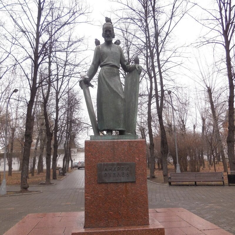 памятник Андрею Рублеву - Desi 