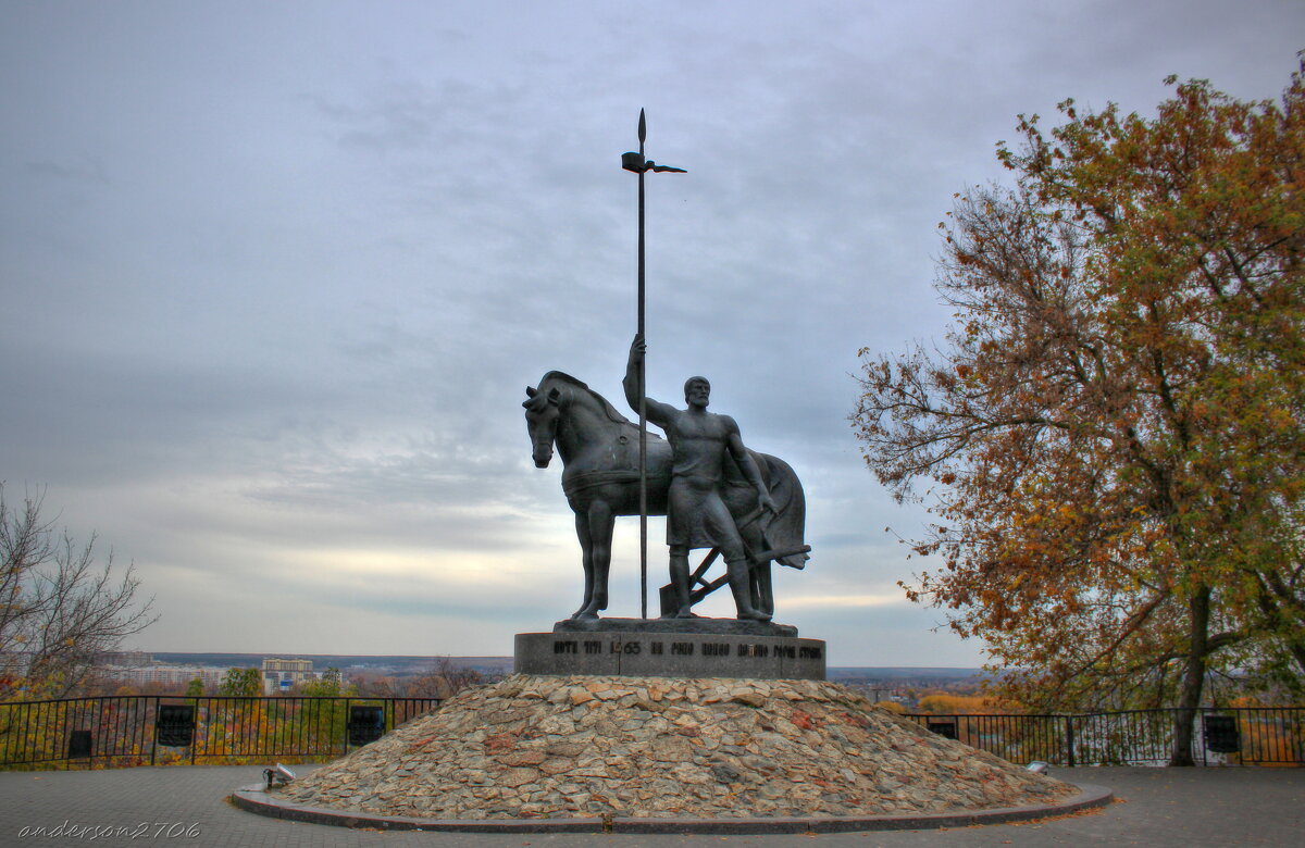 памятник Первопоселенец - Andrey Lomakin